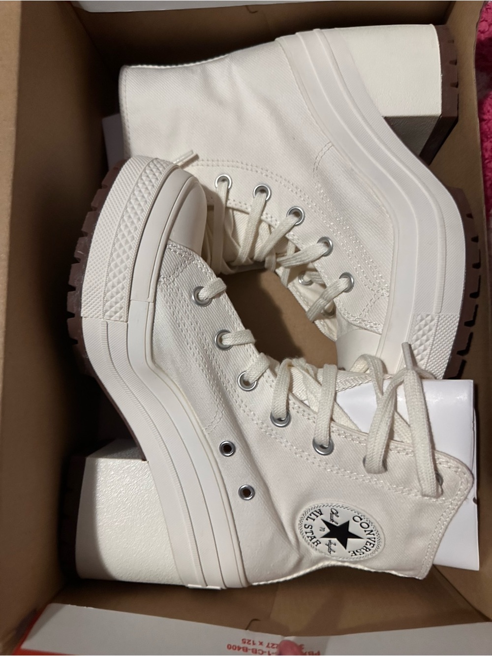 Converse Cream Platform Chuck Lace-Up Boots size 7
